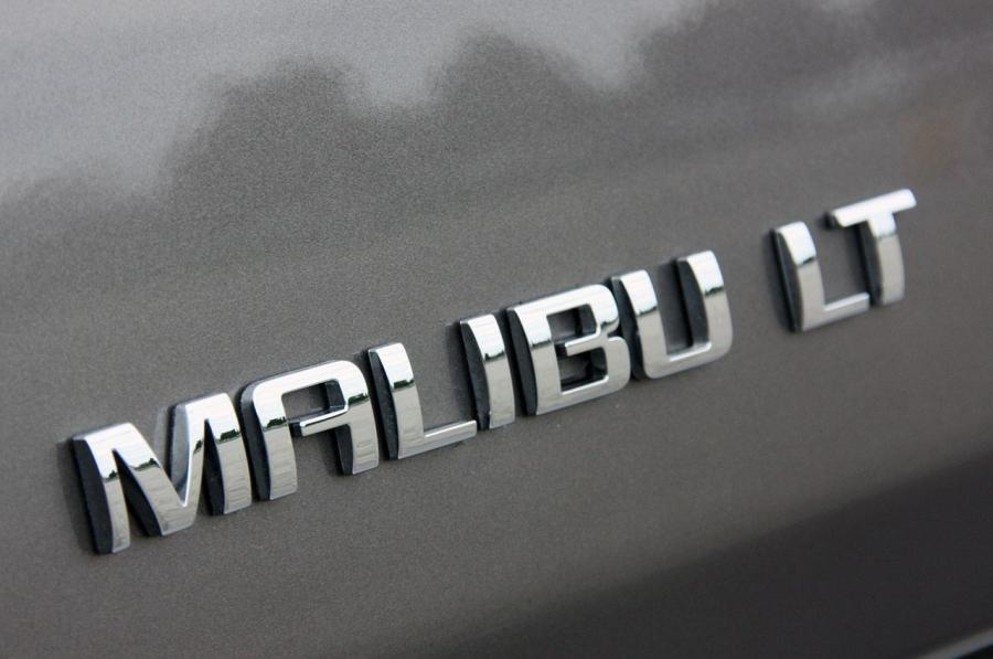  Chevrolet Malibu 2010 года  (фото 29 из 38)